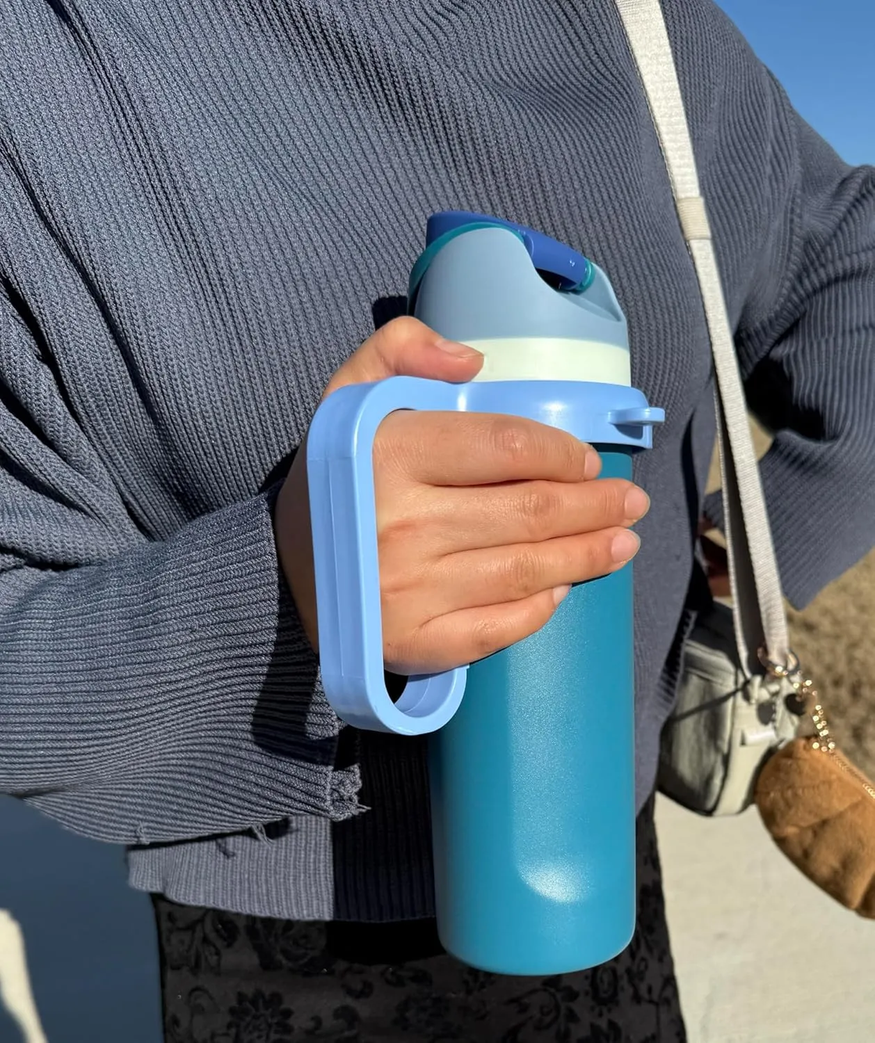 Bottle Handle for Owala FreeSip 24oz 32oz 40oz  Strong Plastic Water Bottle Holder, Durable Easy Carry Accessory for Running, Jogging, Gym, Hiking, and Drinking While Driving & More