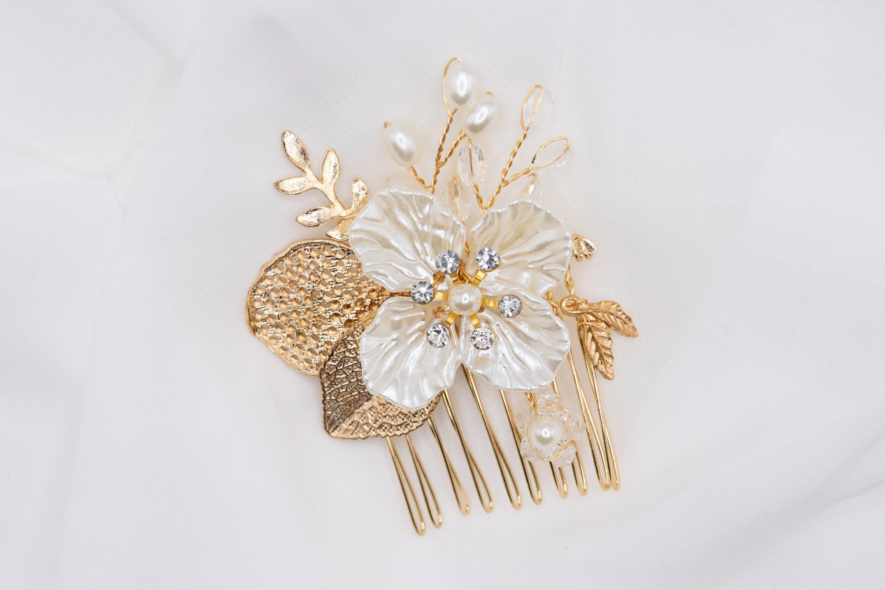 Elegant Floral Wedding Hair Pins | Bridal Hair Accessories & Jewelry for Wedding Hairstyles