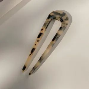 French U Pin - Beige Tortoise