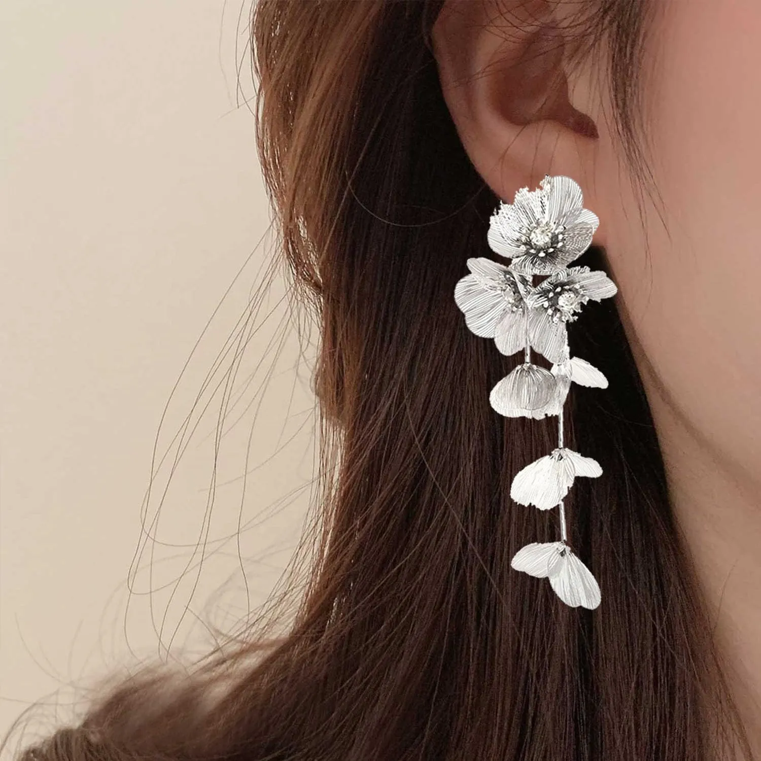 Gold Metal Flower Long Tassel Earrings for Women Crystal Floral Drop Dangle Earrings Statement Bar Ear Drop for Women Bohemian Jewelry for Women