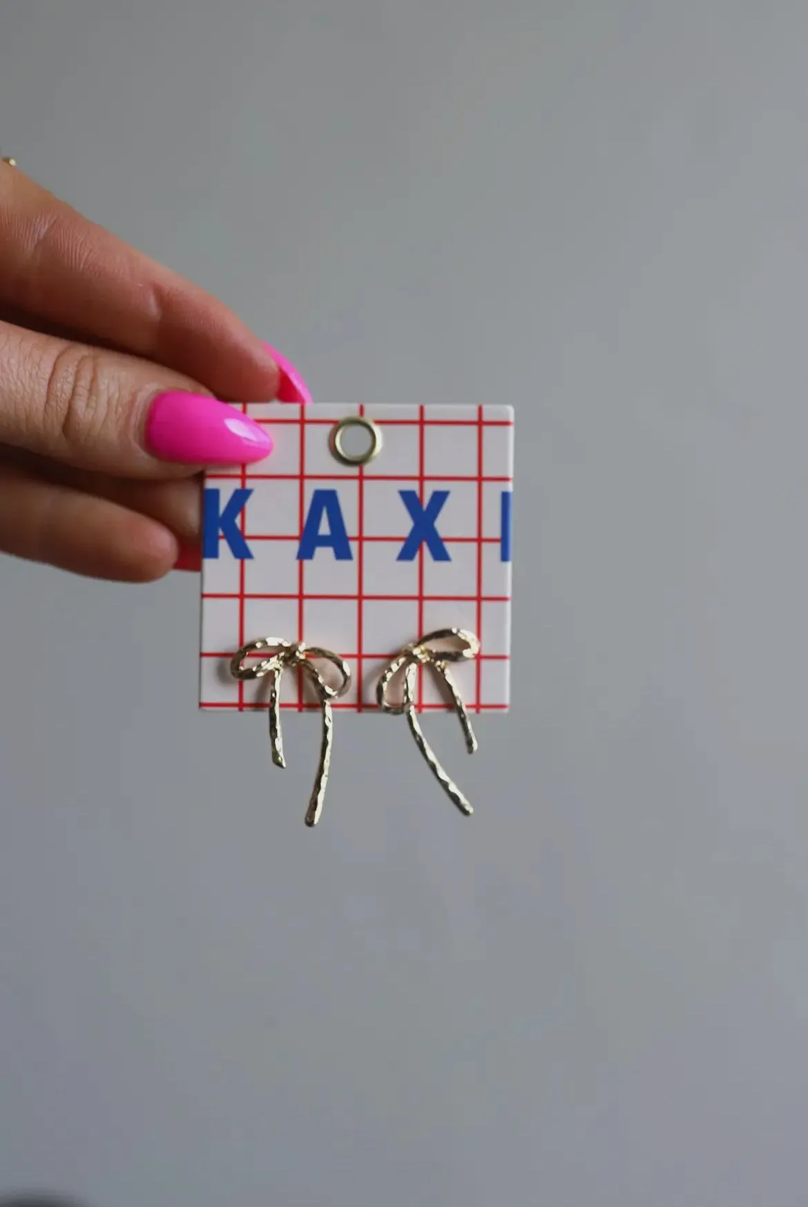 kaxi mini bow earrings