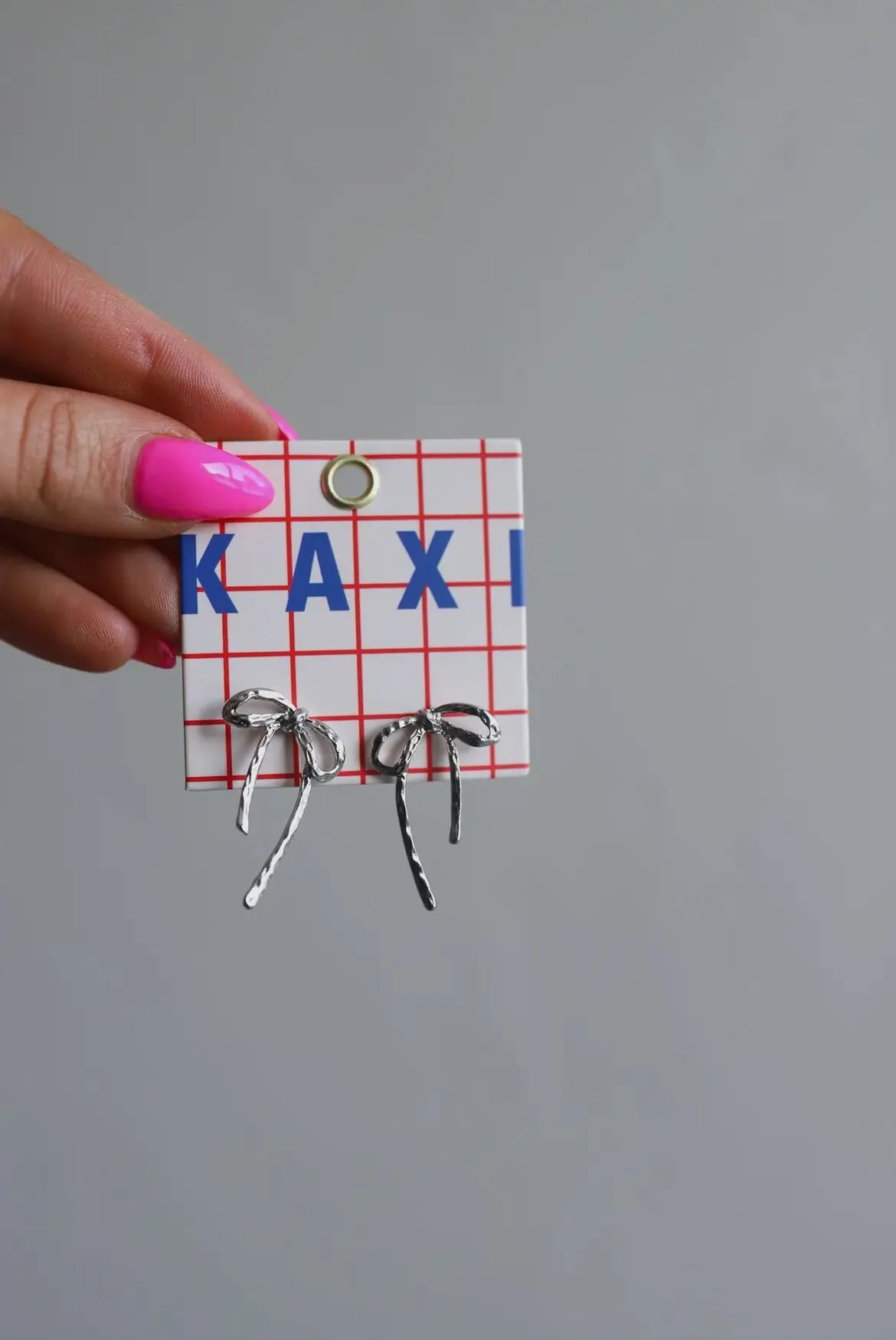 kaxi mini bow earrings