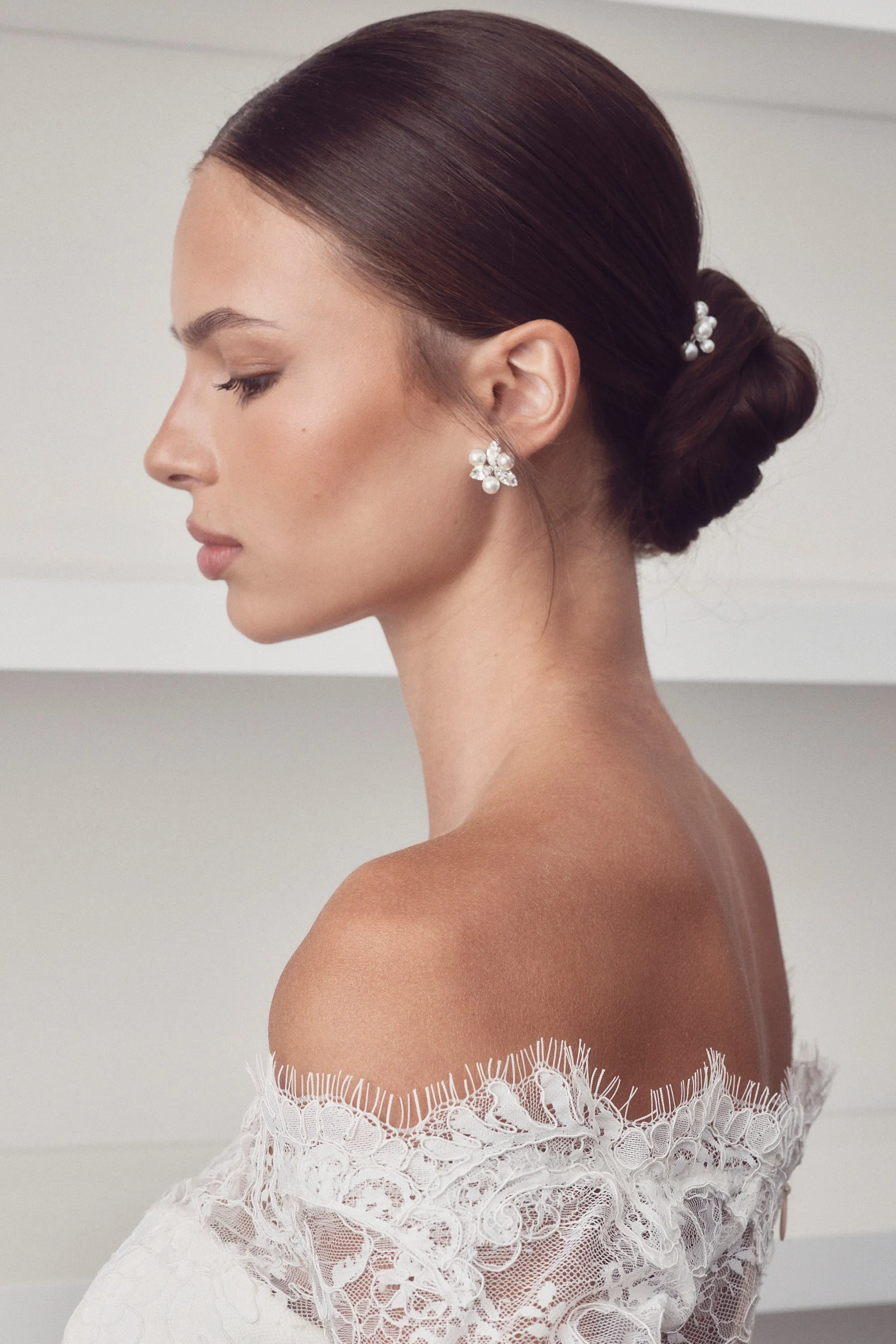 Naomi - Petite Double Pearl Bridal Hair Pins