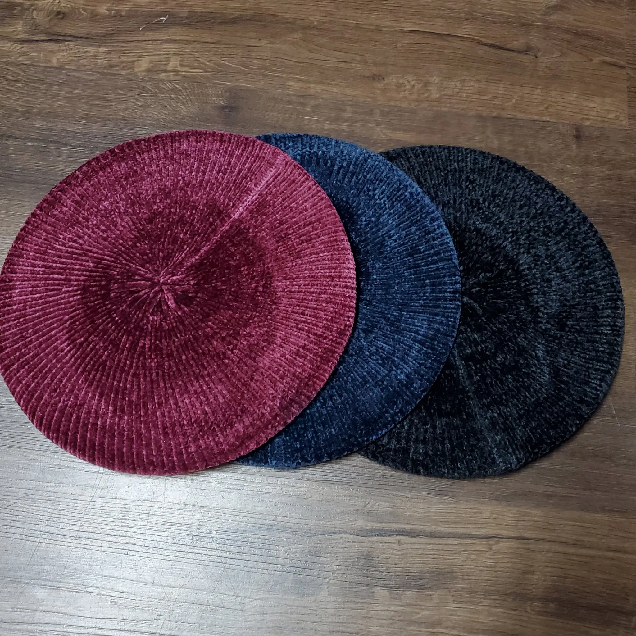 New Ribbed Chenille XL Snood by Reevaz