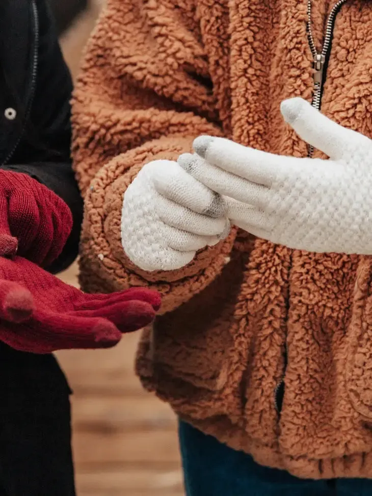 Women's Gloves w/ Text Capability